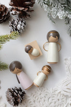 The Rescuer – Nativity Advent Set
