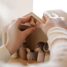 The Rescuer – Nativity Advent Set
